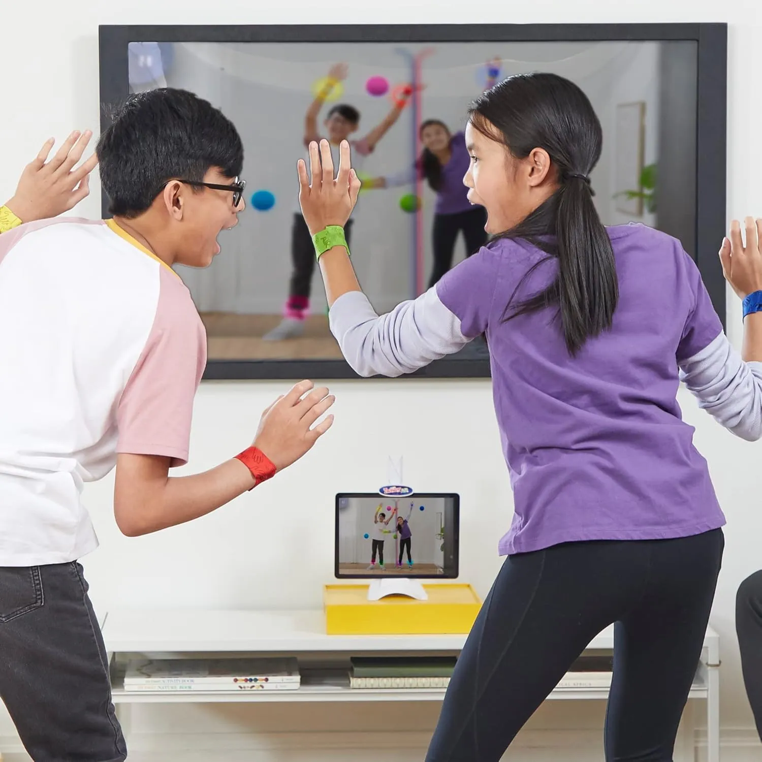 Hasbro Gaming Twister Air Game, App Play Game with Wrist and Ankle Bands Links to Smart Devices Active Party Games for Kids Ages 8 
