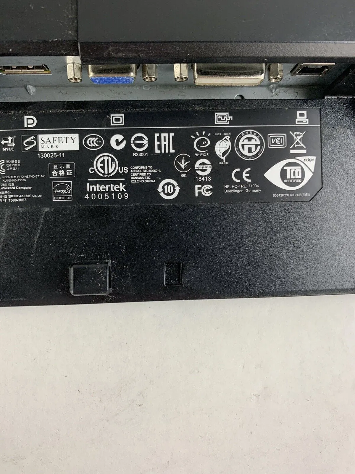 HP E231 EliteDisplay 23 in Monitor FHD LED Backlit LCD Screen VGA DVI