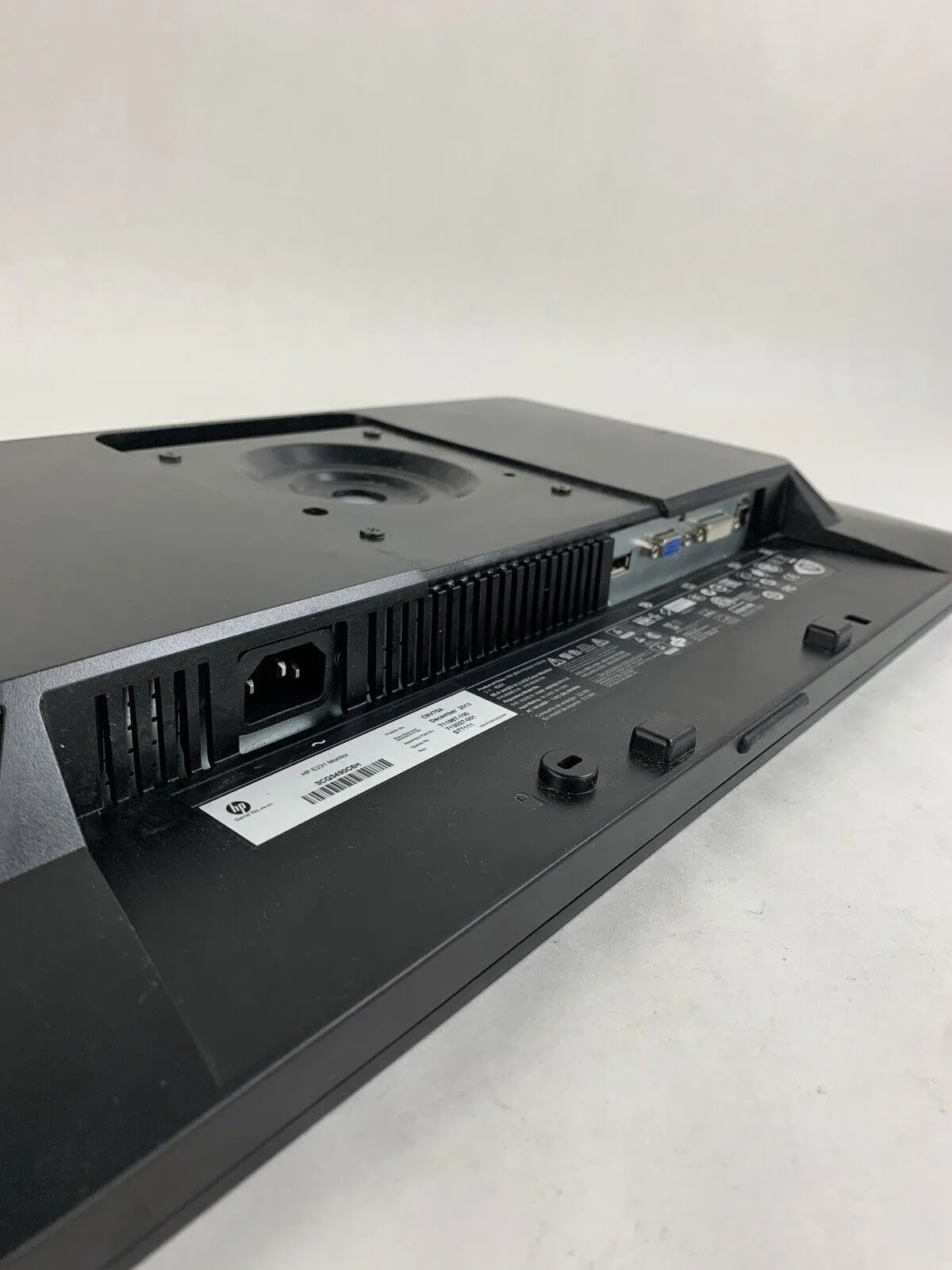 HP E231 EliteDisplay 23 in Monitor FHD LED Backlit LCD Screen VGA DVI