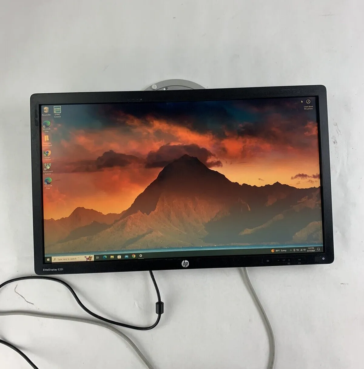 HP E231 EliteDisplay 23 in Monitor FHD LED Backlit LCD Screen VGA DVI