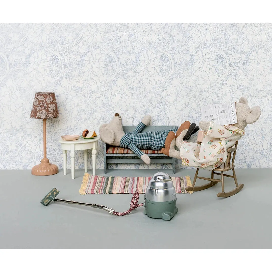 Maileg bench for mice
