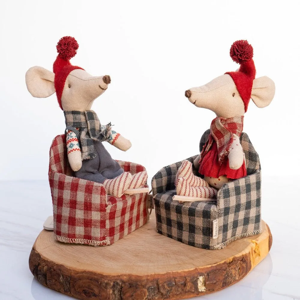 Maileg red chair for mice