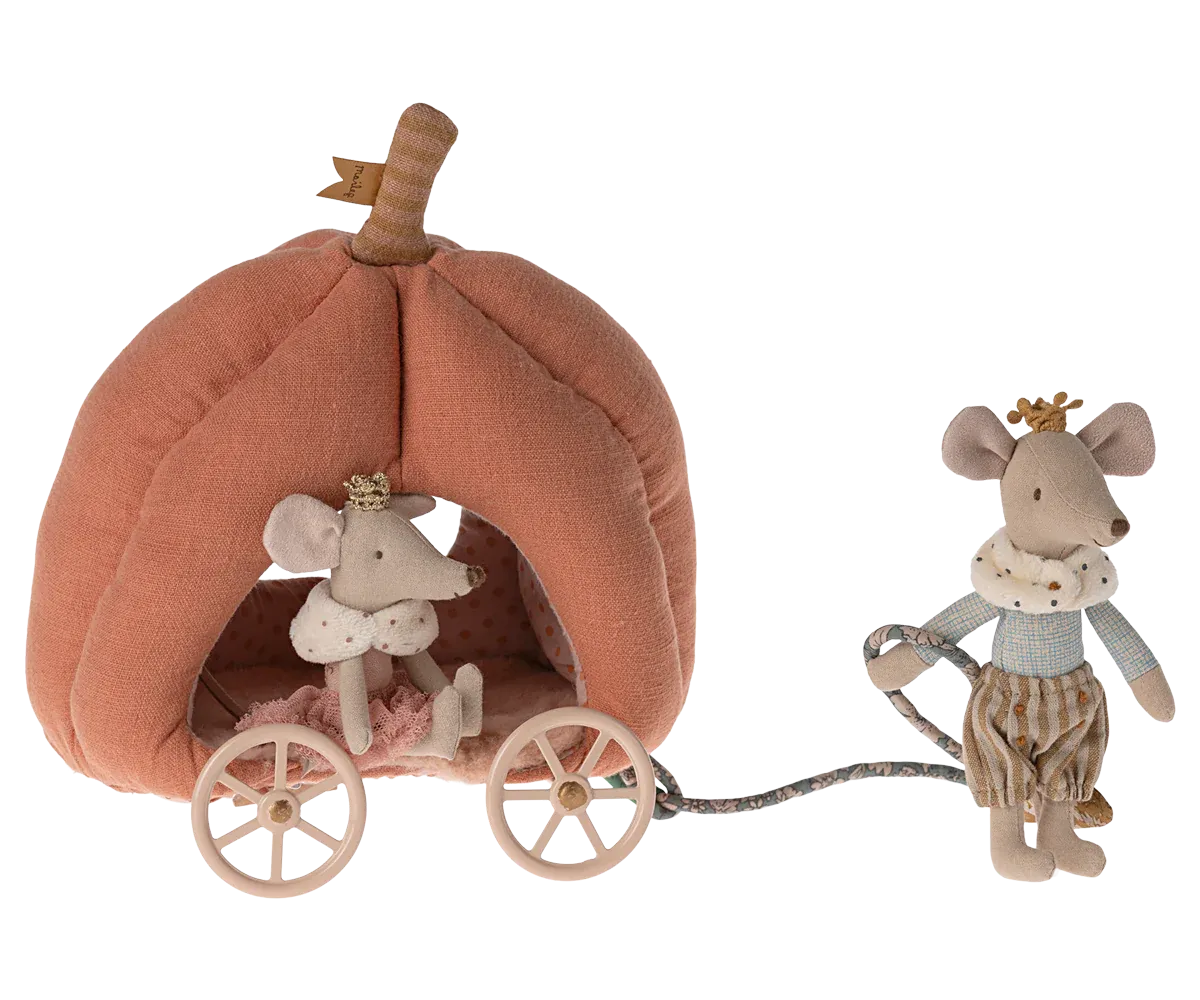 Mouse Pumpkin Carriage