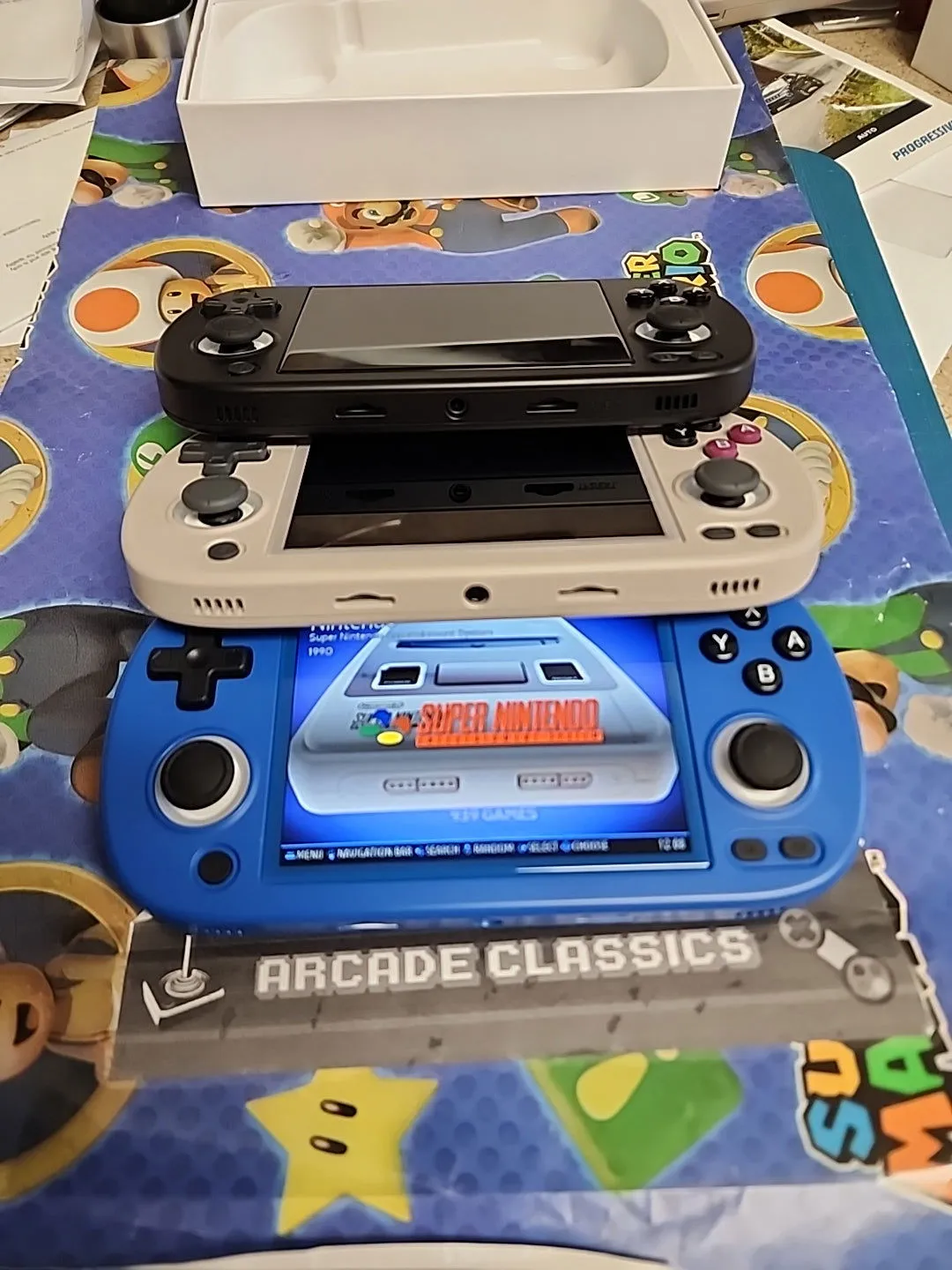 New plug & play Anbernic RG40XX H Custom 256GB SD portable gaming handheld