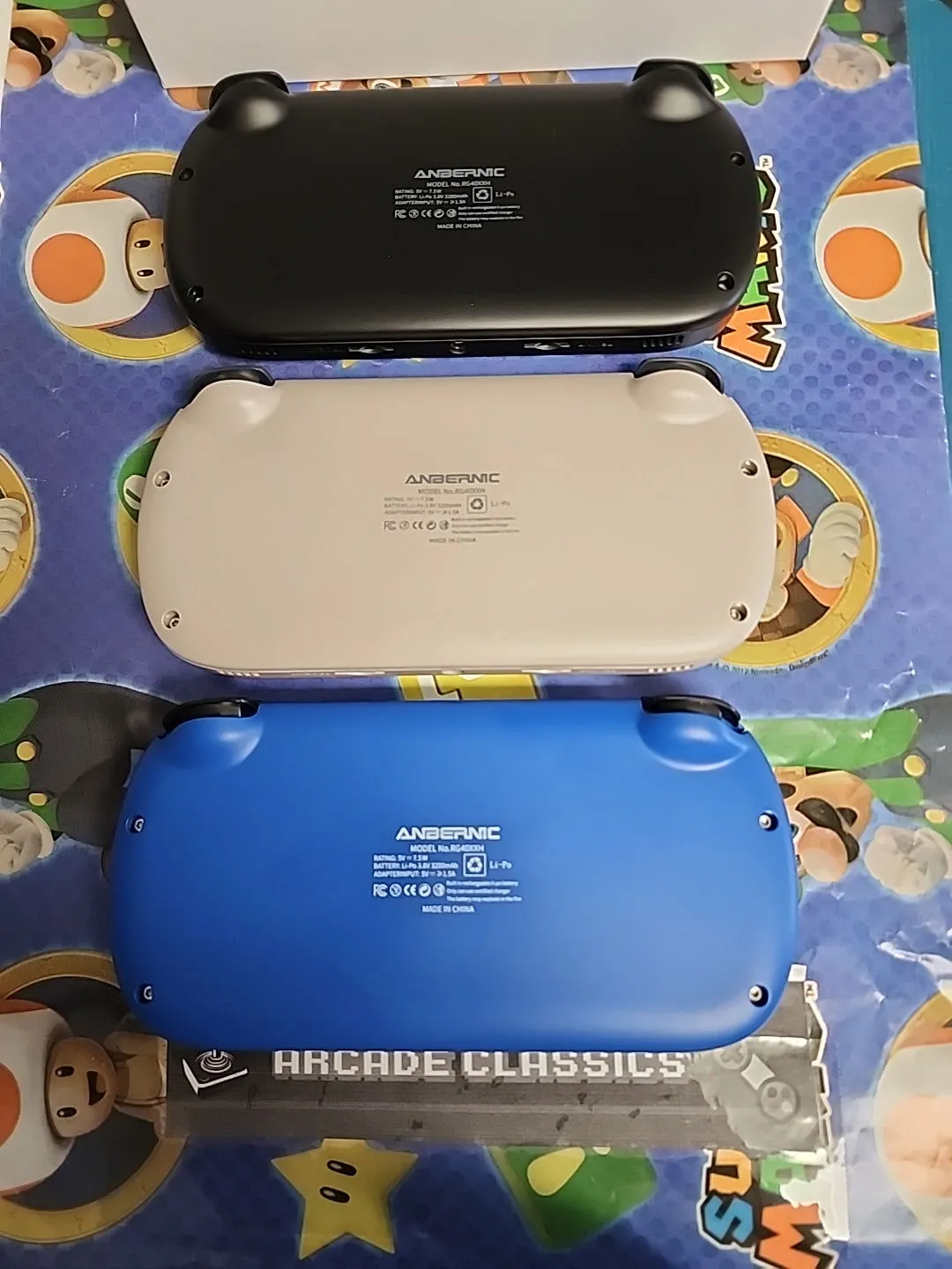 New plug & play Anbernic RG40XX H Custom 256GB SD portable gaming handheld