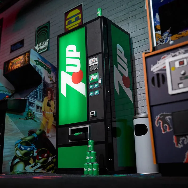 Official Quarter Arcades 7UP USB Hub