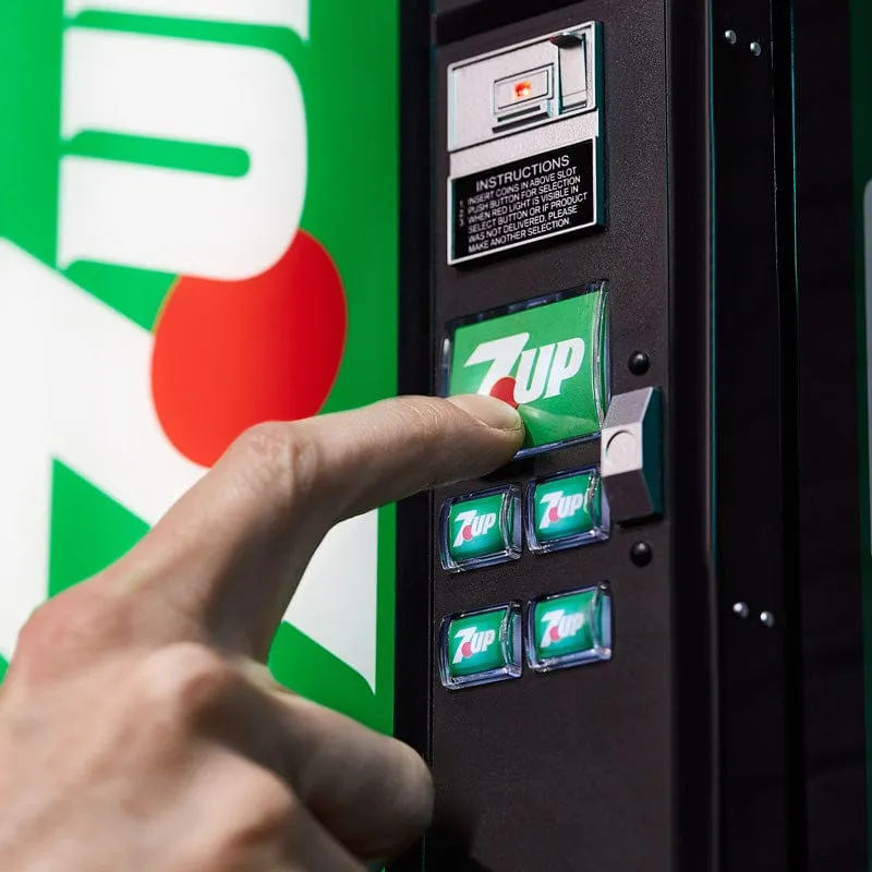 Official Quarter Arcades 7UP USB Hub